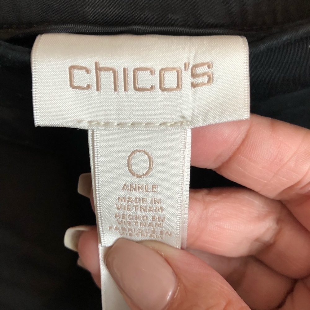 Chico’s Black Luxe Utility Convertible Ankle Pants - Picture 5 of 12